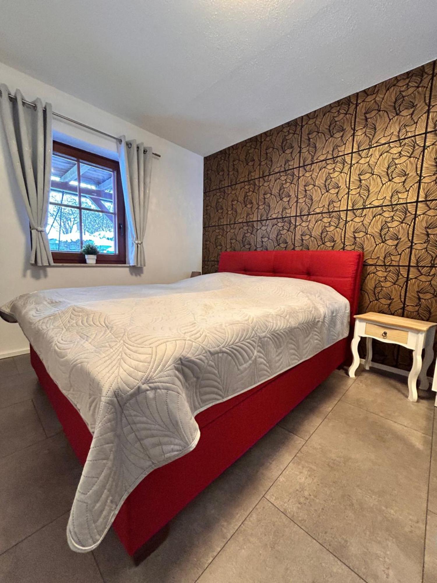 Ferienwohnung Mit Gartennutzung, Garage Und Wallbox Ebersbach-Neugersdorf Exteriér fotografie